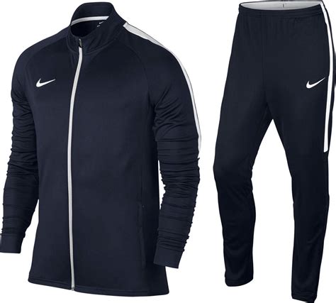 luxe trainingspakken heren nike|Trainingspakken voor heren .